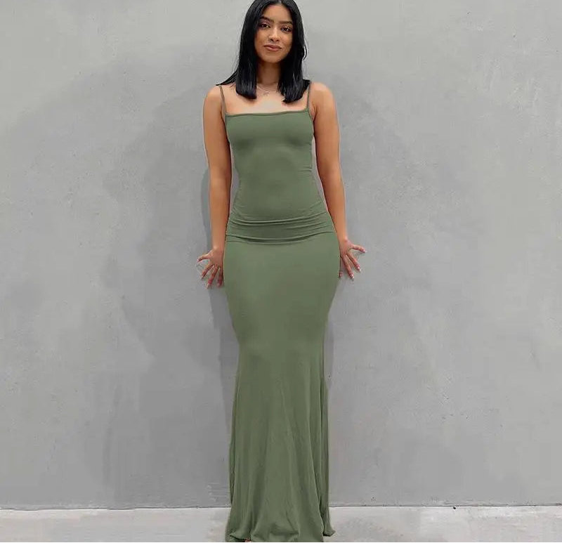 Robe satin dos-nu