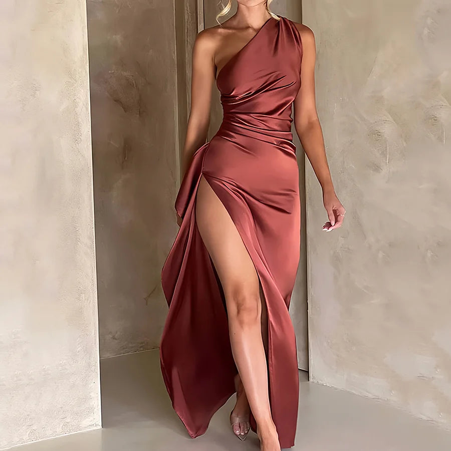 Robe satin asymétrique