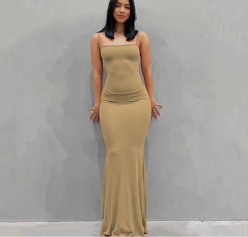Robe satin dos-nu